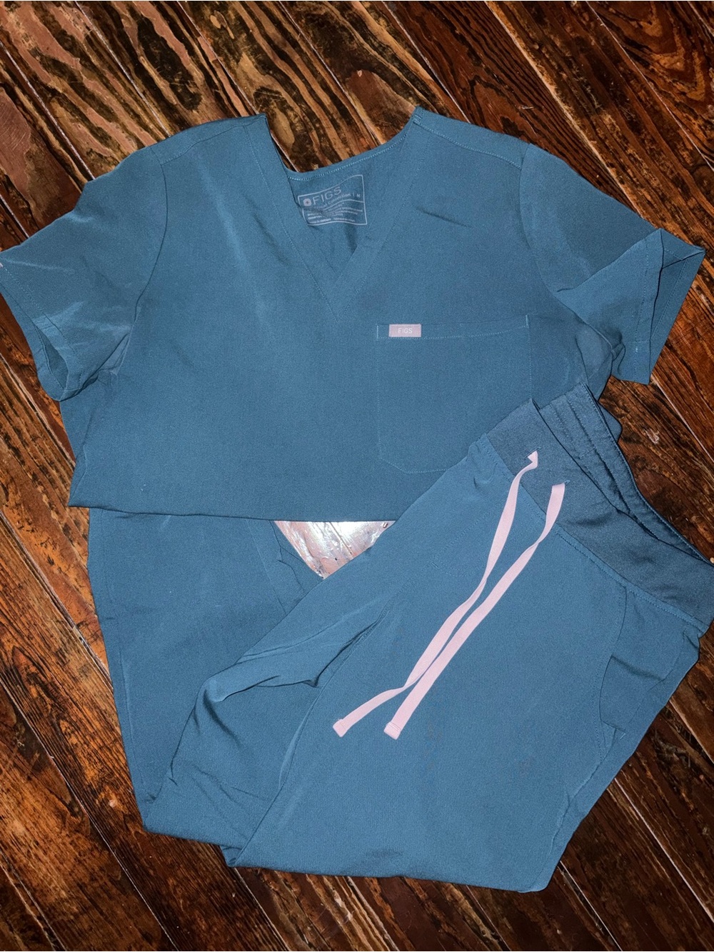 FIGS Caribbean Blue Scrub Set